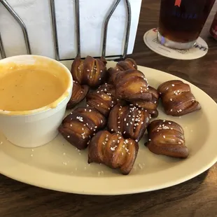 Pretzel bites and cheese