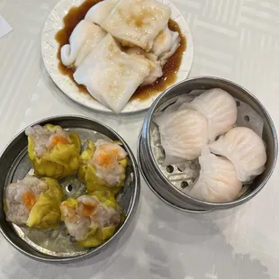 Haw gow, shumai and ha cheong