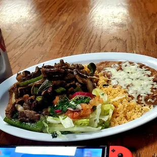  plate of food and a drink