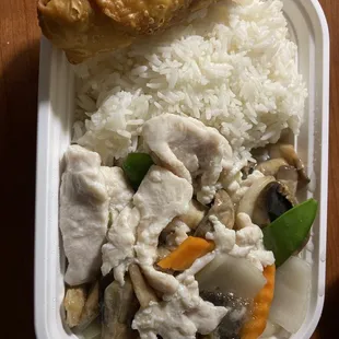 55. Moo Goo Gai Pan (chicken &amp; veggies in a light white sauce) egg roll and white rice.