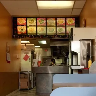 the inside of a fast food restaurant