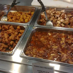 The food is always pretty fresh and hot. And always flavorful.