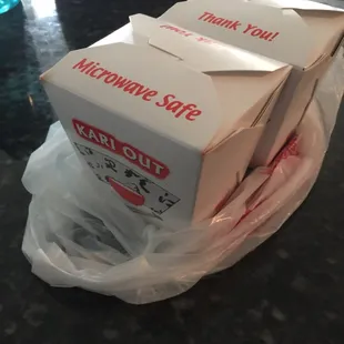 Each container is not enough to feed 8 people!!