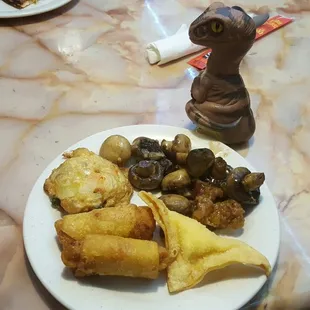 Bob the Raptor Says "I really like China Prey!!"