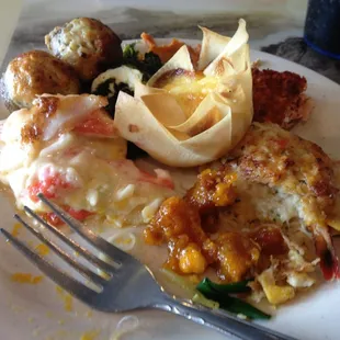 Cheesey crab, stuffed mushrooms, Chinese spinach (?), corn tart, stuffed shrimp, rosemary chicken
