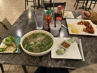 Pho N’ Rolls