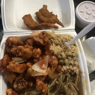 chicken wings and fried chicken, food