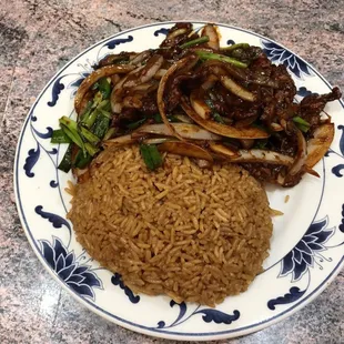 Lunch portion --Mongolian beef w. Plain fried rice