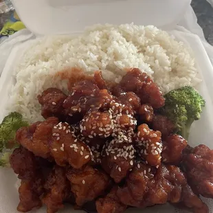 Lunch special Sesame Chicken