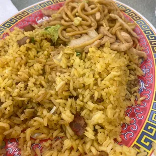 Chicken lo mein and pork fried rice