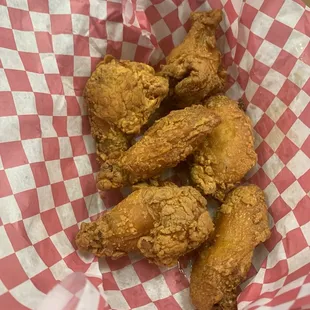 Fried chicken wings