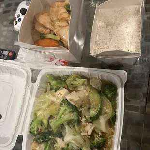 33. Chicken with Broccoli 60. Vegetable with Tofu