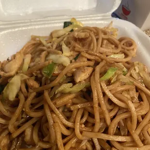 Chicken Lo Mein