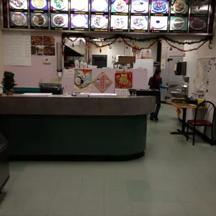 the inside of a fast food restaurant