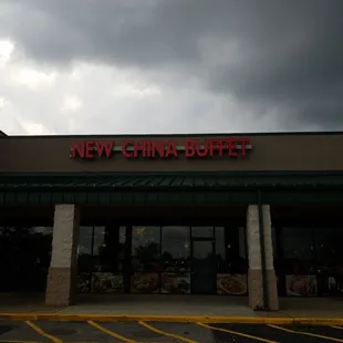 the front of a restaurant