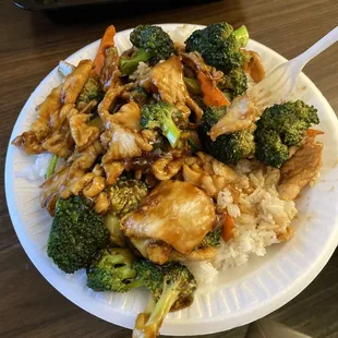 Chicken & broccoli.