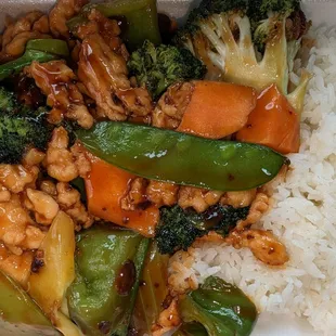 Chicken in garlic sauce