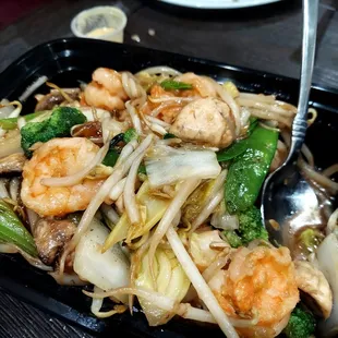 Shrimp Chop Suy