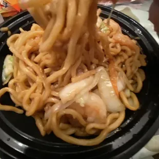 Pt of shrimp Lo Mein