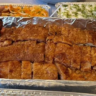 Crispy, crunch skin pre-cut bbq pig
