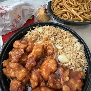 L9. General Tso's Chicken Lunch Special and 31. Plain Lo Mein takeout