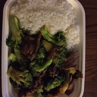 Beef with broccoli
