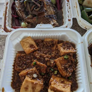 Brown Sauce with Whole Fish