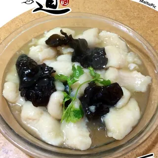 Fish Fillet with Wine Sauce