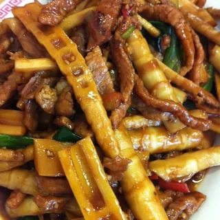 Bamboo with Shredded Pork