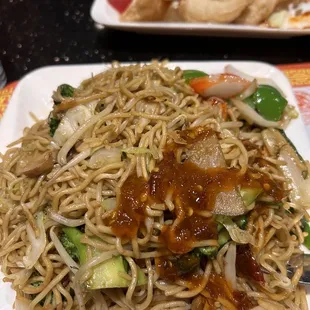 Veggie chow mein.