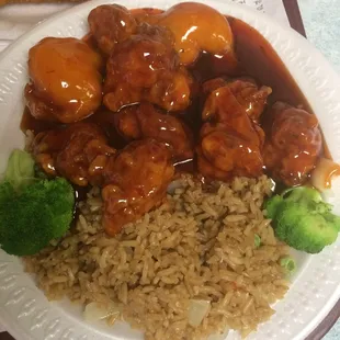 General to&apos;s chicken and shrimp
