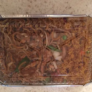 Chicken Lo Mein