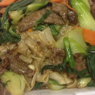 Beef Chow Fun with Gravy