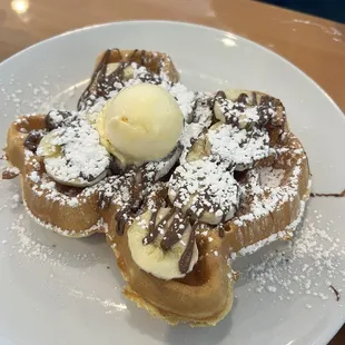 Banana Nutella waffle