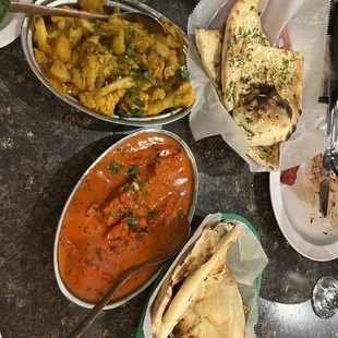 Butter Chicken Makhani Aloo Gobi Garlic Naan Bread Naan Bread