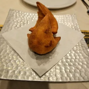 Order of veggie samosas