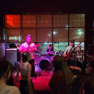 Woolly Detroit playing 2021/2022 NYE show