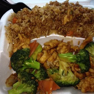 Actual amount of Chicken and Broccoli you receive on a lunch order when you remove the rice underneath the chicken and broccoli