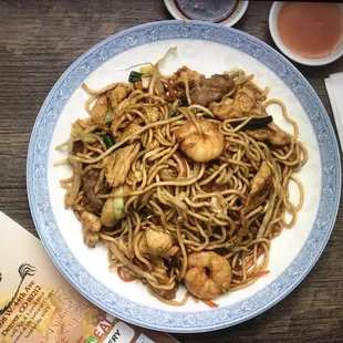 Combination Lo Mein