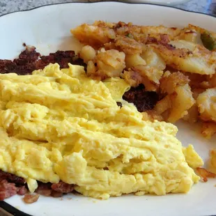 Corn beef hash with home fries