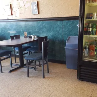 Small dine-in, nor frills