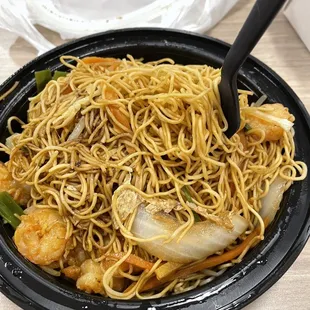 Hong Kong Noodles with Shrimp