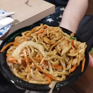 Chicken Lo Mein