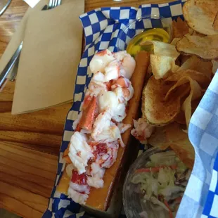 Lobster roll - naked!