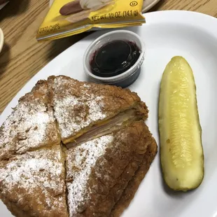Monte Cristo - they are always delicious here!