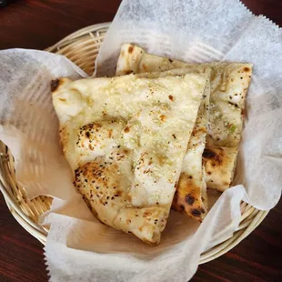 Garlic naan