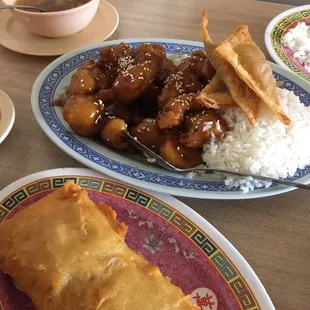 chicken wings and fried chicken, food