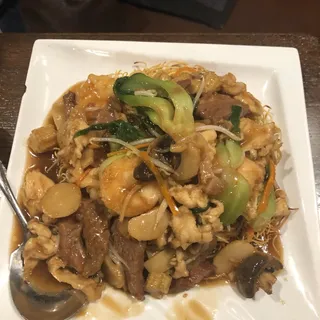 Hong Kong style pan fried crispy noodles
