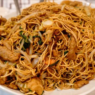 Cantonese chow mein