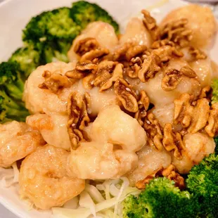 Honey walnut shrimp